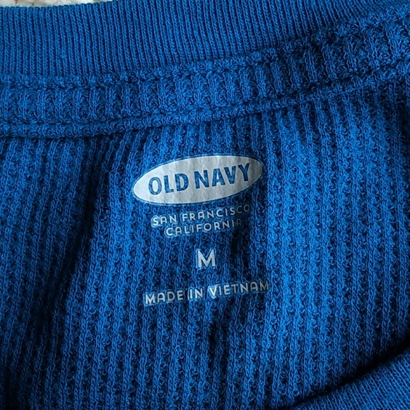 Men's Old Navy thermal long sleeve tee size M - Picture 2 of 2